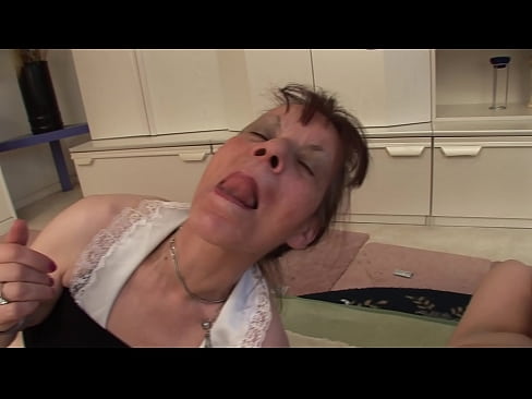 ❤️ Twa beppes en ien pake hawwe in trijetal Pornofideo by wy ❤