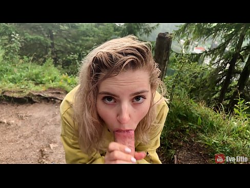 ❤️ Meisje slikket cum nei in iepenbiere blowjob - Eva Elfi Pornofideo by wy ❤