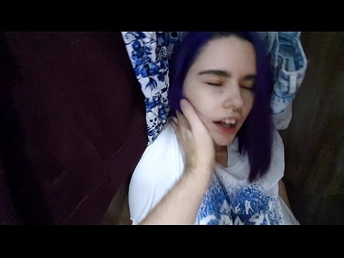 ❤️ Fûn myn suster yn 'e kast en holp har cum Pornofideo by wy ❤